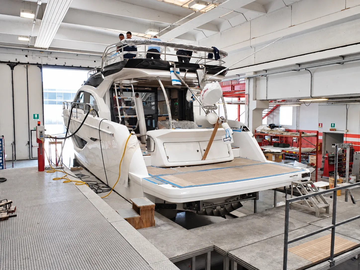 Yacht repair works under supervision